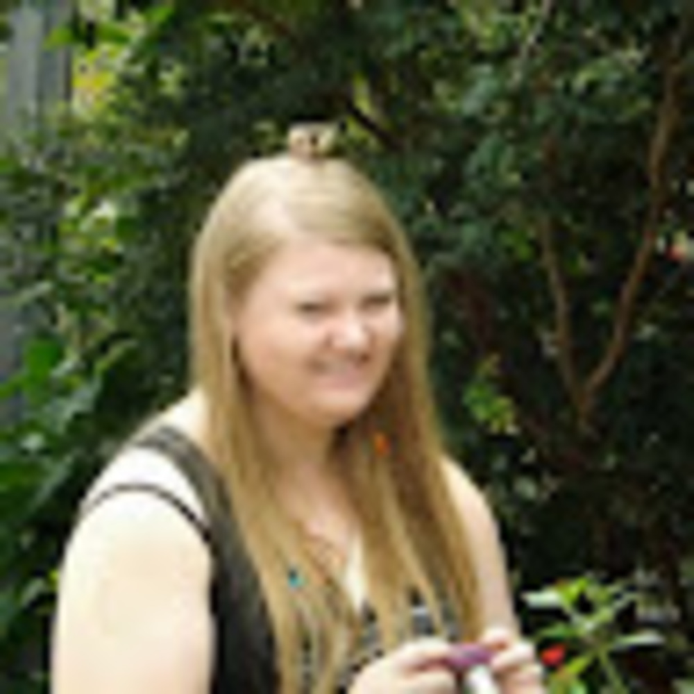 Meet your Posher, Danielle